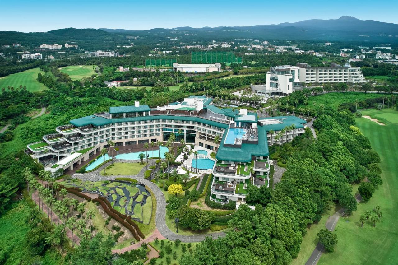 מלון סאוגוויפו Grand Josun Jeju מראה חיצוני תמונה